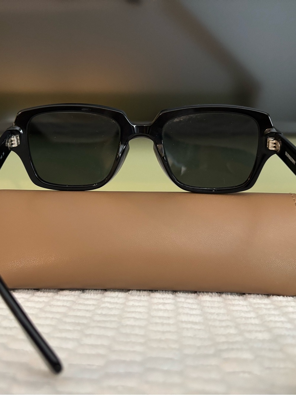 Burberry Black Sunglasses with Dark Smoke Lenses - Picture 4 of 5